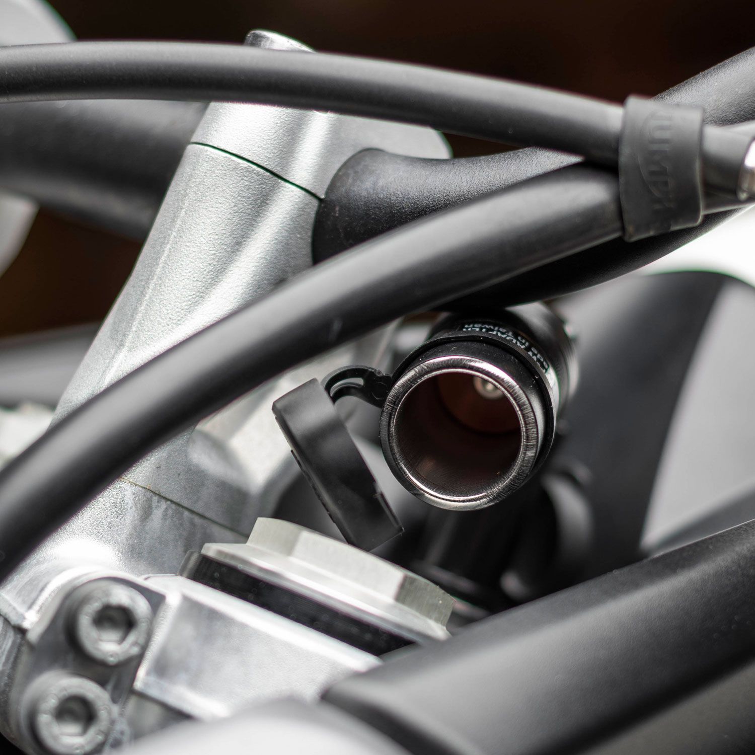 MP-W 12V Zigarettenanzünder/DIN (BMW) Adapterkabel